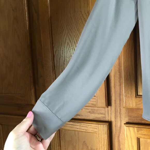 Revolve Krisa Women’s Surplice Back Chiffon Long Sleeve Blouse - M - Picture 6 of 14